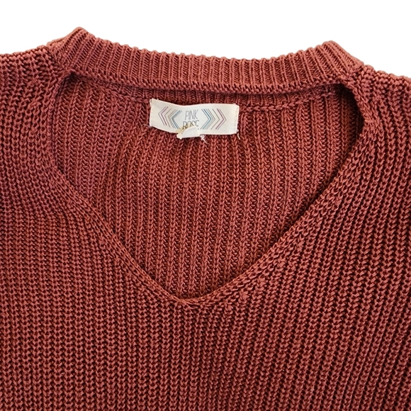 Pink‎ Rose Knit Sweater w/ Collar Cutout - Women's Small - Picture 2 of 5
